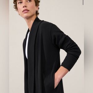 Athleta Pranayama Restore wrap EUC black size S